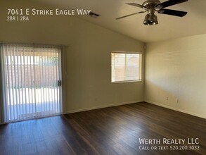 7041 E Strike Eagle Way in Tucson, AZ - Building Photo - Building Photo