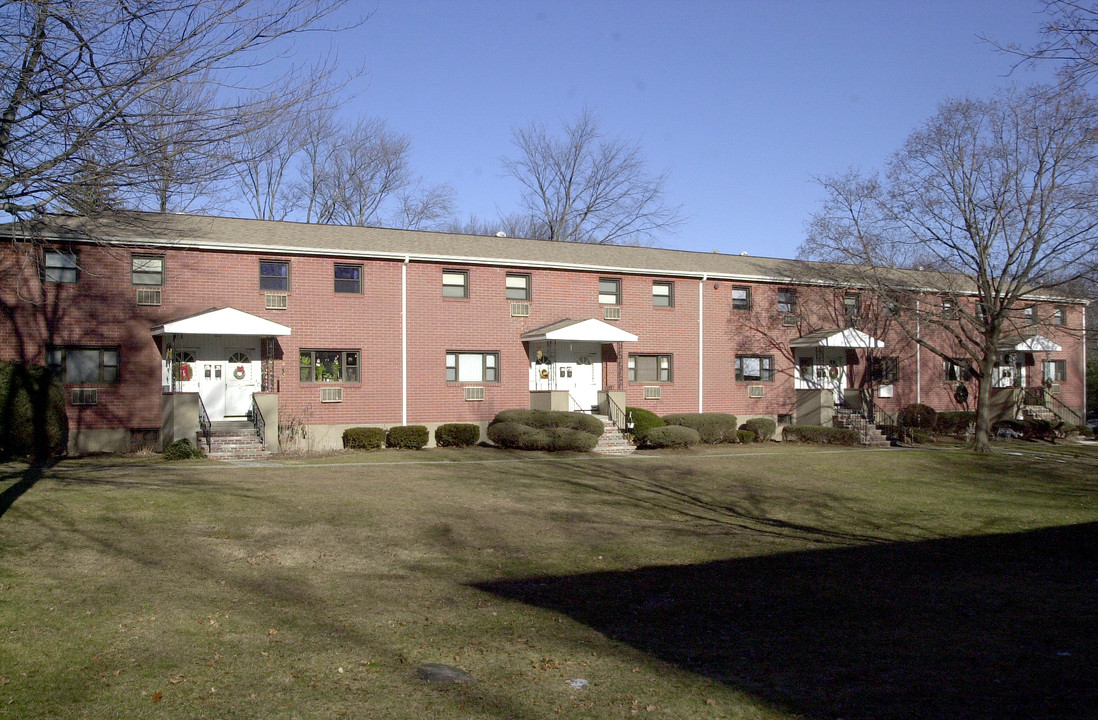 Catherine Street in Bloomingdale, NJ - Building Photo