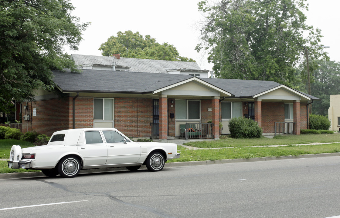 1655 E 31st Ave in Denver, CO - Foto de edificio