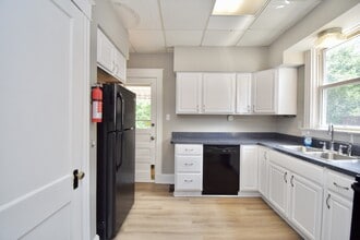 3048 Taylor Ave in Cincinnati, OH - Building Photo - Building Photo