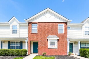 5013 73rd Ave in La Vergne, TN - Building Photo