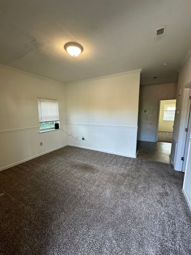 property at 526 E Main St