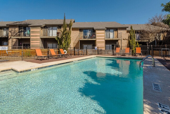 The Enclave in Austin, TX - Building Photo - Building Photo