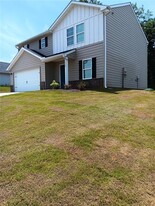 554 Pemberton St in Kingston, GA - Building Photo