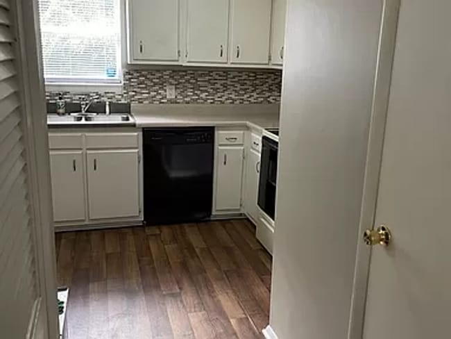 property at 610 Cedarbrook Ct