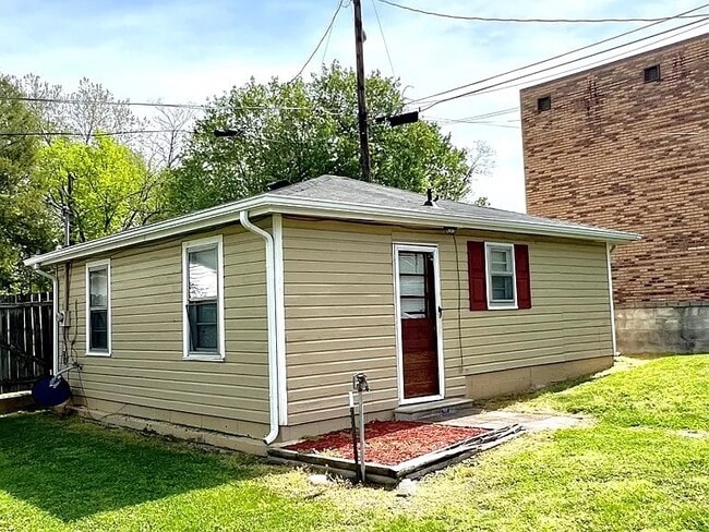 property at 1604 B E 9th St