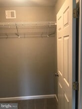 4662 Deerwatch Dr in Chantilly, VA - Building Photo - Building Photo