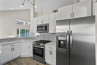 214 Pinewood Dr in Davenport, FL - Building Photo - Building Photo