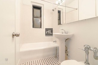 47-06 45th St-Unit -C4 in Queens, NY - Building Photo - Building Photo