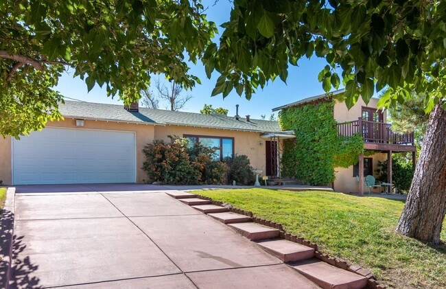 420 Spruce St NE in Albuquerque, NM - Building Photo - Building Photo