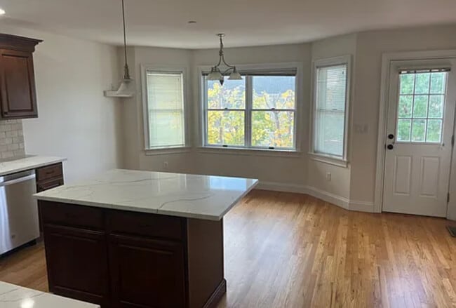 39 Park Ave in Harrison, NY - Building Photo - Building Photo