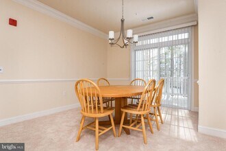 15110 Heather Mill Ln-Unit -204 in Haymarket, VA - Building Photo - Building Photo