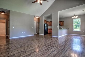 809 Broad St in Warrensburg, MO - Building Photo - Building Photo