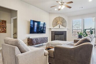 1304 Beach Dr in Azle, TX - Building Photo - Building Photo