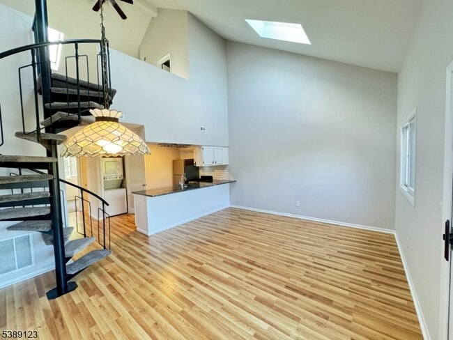 2 Stowe Ct in Vernon, NJ - Building Photo - Building Photo