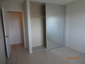 1045 W Newgrove St in Lancaster, CA - Building Photo - Building Photo