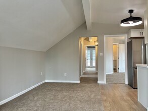 2503 N Madelia St in Spokane, WA - Building Photo - Building Photo