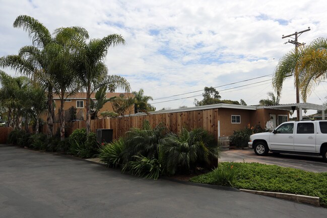 2598 Jefferson St in Carlsbad, CA - Building Photo - Building Photo