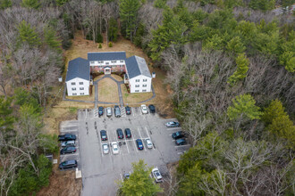 Stonehenge Apartments in Litchfield, NH - Building Photo - Building Photo