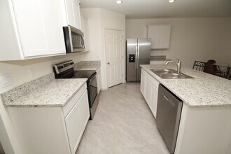 185 Bubbling Ln in Palm Bay, FL - Building Photo - Building Photo