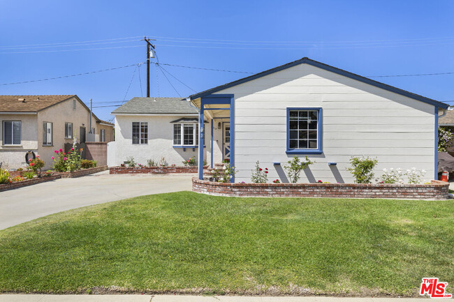 13219 S Clydepark Ave in Hawthorne, CA - Building Photo - Building Photo