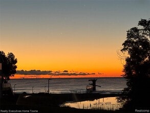 7226 Lakeshore Rd in Fort Gratiot Township, MI - Building Photo - Building Photo