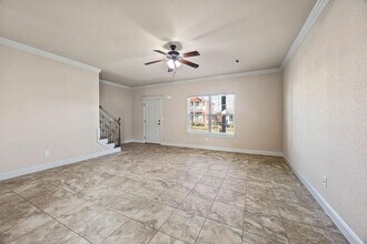 547 N Longfellow Ln in Fayetteville, AR - Building Photo - Building Photo