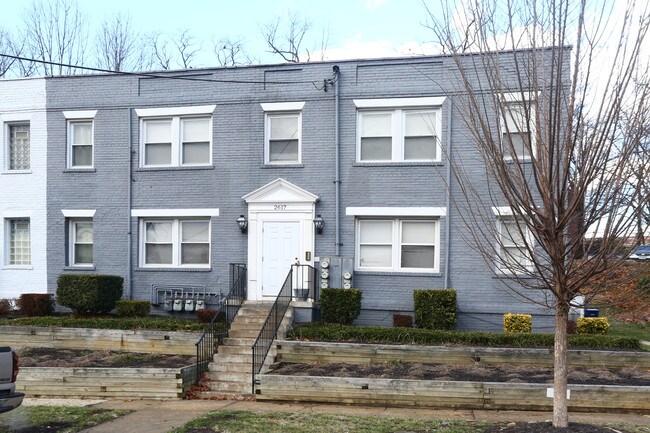 2617 29th St Se in Washington, DC - Foto de edificio - Building Photo