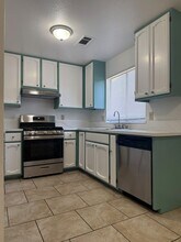 1310 Loughborough Dr in Merced, CA - Building Photo - Building Photo