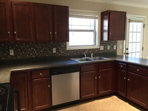 1124 Gilbert Station Ln in Knoxville, TN - Building Photo - Building Photo