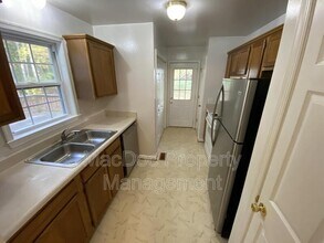 211 Cedar Ridge Dr in Ruther Glen, VA - Building Photo - Building Photo