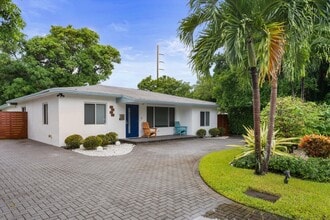1137 NE 1st Ave. in Fort Lauderdale, FL - Building Photo - Building Photo