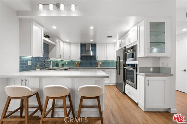 property at 321 S San Vicente Blvd