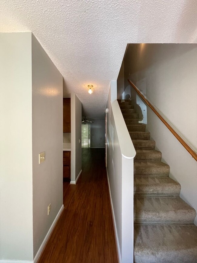 220 Candlebrook Dr in Enterprise, AL - Building Photo - Building Photo