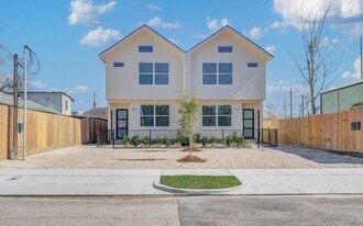 1506 McKee St in Houston, TX - Building Photo