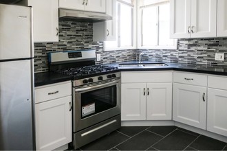1832 Scott Rd, Unit 1838 in Burbank, CA - Building Photo - Building Photo