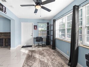 1475 7th St in West Palm Beach, FL - Foto de edificio - Building Photo