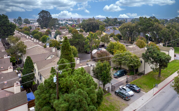 Heritage Gardens in Salinas, CA - Building Photo - Building Photo