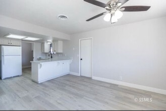 608 E California Ave in Ridgecrest, CA - Building Photo - Building Photo