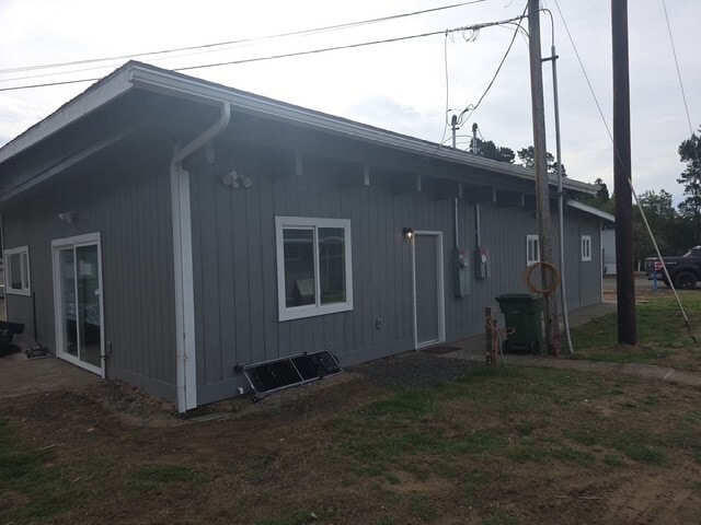 87675 US-101 in Florence, OR - Foto de edificio - Building Photo