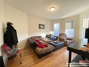 31 Edison Grn, Unit 1 in Boston, MA - Building Photo - Building Photo