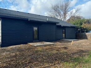 221 San Angelo Ave in Benbrook, TX - Building Photo - Building Photo