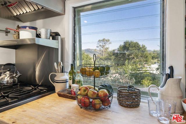 property at 816 Basin Dr