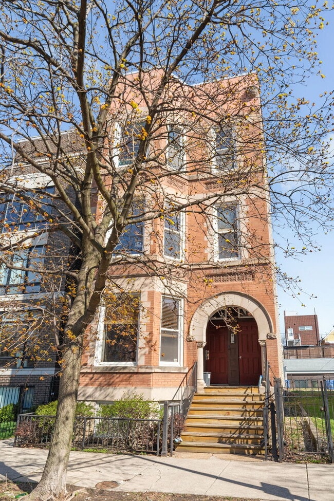 property at 1460 W Ohio St