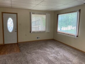 2610 Central Ave, Unit 1 in Kearney, NE - Foto de edificio - Building Photo