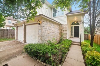 10508 Dunham Forest Rd in Austin, TX - Building Photo - Building Photo
