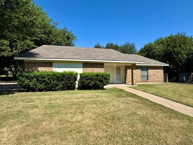 508 Angel Fire Dr in Hewitt, TX - Building Photo - Building Photo