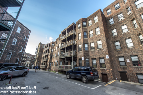 1137 Commonwealth Avenue-Unit -CX2 in Boston, MA - Building Photo - Building Photo