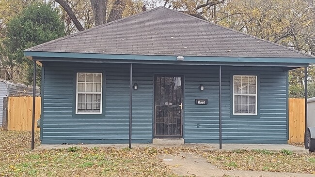 property at 3135 Mimosa Ave