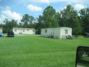 McMillan Mobile Home Village in Elizabeth City, NC - Building Photo - Building Photo